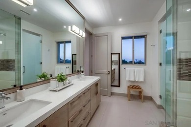 Modern coastal Home, recently remodeled, in LA JOLLA. This - photo 35
