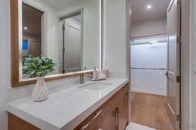 Modern coastal Home, recently remodeled, in LA JOLLA. This - photo 42