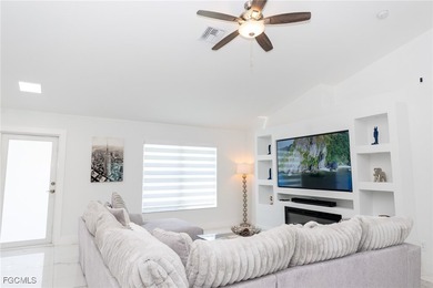Move-in ready 4-bedroom, 3-bath home in desirable NW Cape Coral! - photo 4