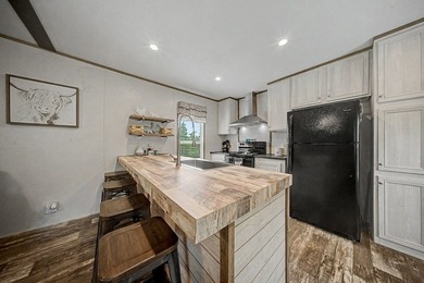 Summer is around the corner and so is your new lake house! You - photo 6