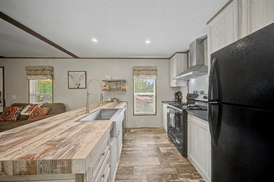 Summer is around the corner and so is your new lake house! You - photo 7