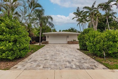 Beautiful pool home in sought after Coral Ridge. Recently - photo 7