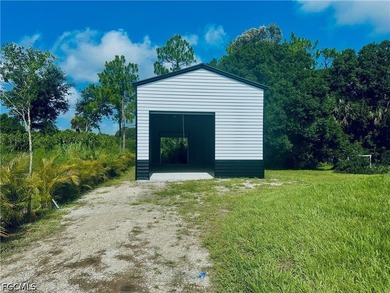 A Modern Oasis with the Ultimate Workshop in Lehigh Acres - photo 17