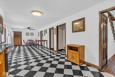 Come and discover a meticulously maintained, and remodeled, 6 - photo 22