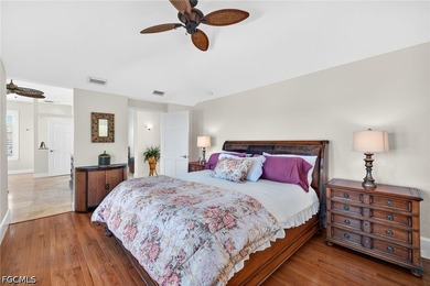This exceptional 3 Bedroom + Den, 2.5 Bath riverfront residence - photo 17