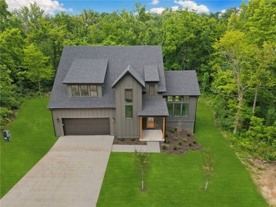 Take a look at this gorgeous new construction near Lake Lomond - photo 22