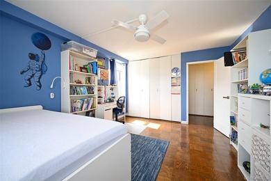 Spacious 2 Bedroom, 2 Bathroom Co-op in Luxury 24-Hour Doorman - photo 22