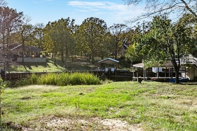Two great level, buildable waterfront lots in Point La Vista - photo 9