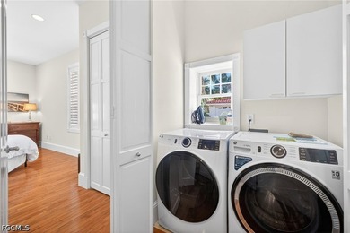 This exceptional 3 Bedroom + Den, 2.5 Bath riverfront residence - photo 31