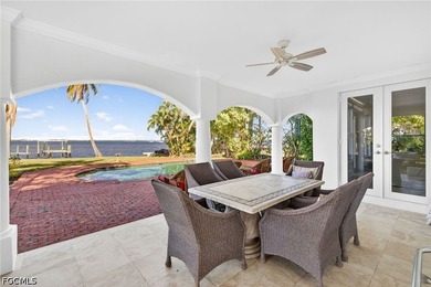 This exceptional 3 Bedroom + Den, 2.5 Bath riverfront residence - photo 33