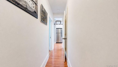 Perched on the top floor of a charming and meticulously - photo 7