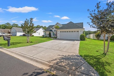 Welcome to 453 Barton Loop, a wonderful 3-bedroom 2-bath home - photo 2