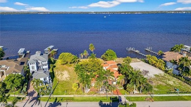 This exceptional 3 Bedroom + Den, 2.5 Bath riverfront residence - photo 44