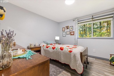 This 3 bedroom 2 bathroom 2,307 sqft home sits on a 1.56-acre - photo 17