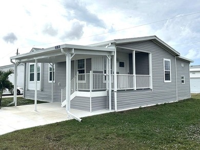 SUMMER FLASH PRICE REDUCTION---The 888 square foot Park Model - photo 8