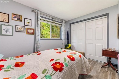 This 3 bedroom 2 bathroom 2,307 sqft home sits on a 1.56-acre - photo 18