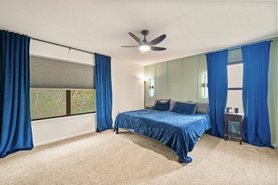 Beautiful corner-lot home located in a quiet, well-established - photo 20