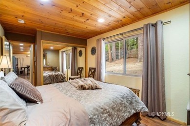 Cedar Stone Lodge is a stunning, furnished luxury retreat - photo 25