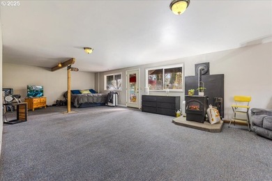 This 3 bedroom 2 bathroom 2,307 sqft home sits on a 1.56-acre - photo 26