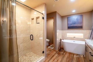 Cedar Stone Lodge is a stunning, furnished luxury retreat - photo 30