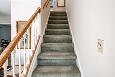 Timeless New England charm and warm character blend seamlessly - photo 30