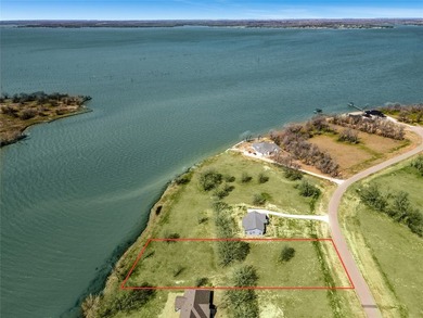 Richland Chambers Lake Lot For Sale in Streetman Texas