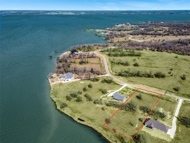 ***$5,000 towards buyers closing costs*** Lakefront opportunity - photo 3