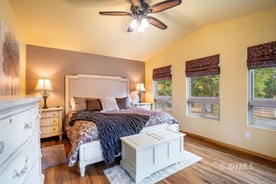 Cedar Stone Lodge is a stunning, furnished luxury retreat - photo 34