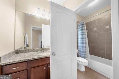 A rare opportunity to find this much space, flexibility, and - photo 37