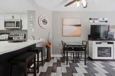Live Where Others Vacation! Welcome to your fully furnished - photo 9
