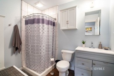Cedar Stone Lodge is a stunning, furnished luxury retreat - photo 39