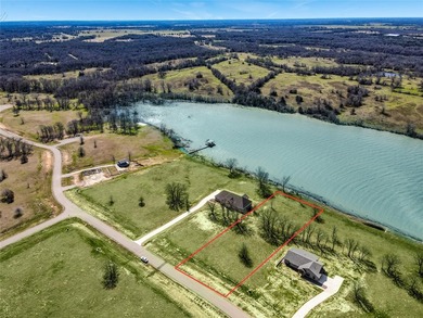 ***$5,000 towards buyers closing costs*** Lakefront opportunity - photo 10