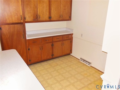 Welcome to 8218 Overbury Road in the Chamberlayne Hills - photo 10