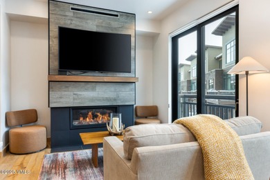 Discover this exceptional opportunity to own a one-bedroom - photo 3