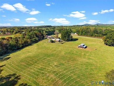 Tucked away on 21 private acres in Dillwyn with creek frontage - photo 6