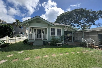 Located in the heart of Kaimuki, 3513 Harding Ave. presents a - photo 2