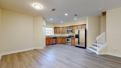 **PRICE REDUCED to match current market value** Welcome to East - photo 13