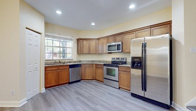 **PRICE REDUCED to match current market value** Welcome to East - photo 14
