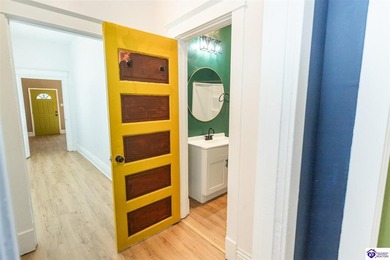Looking for an amazing home with attention to detail everywhere? - photo 17