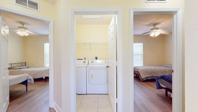 **PRICE REDUCED to match current market value** Welcome to East - photo 19