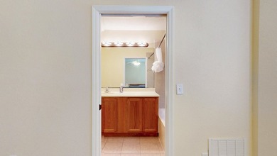 **PRICE REDUCED to match current market value** Welcome to East - photo 32
