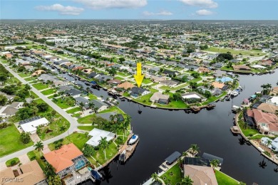 Desirable SW Cape Coral neighborhood with stunning intersecting - photo 3