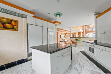 Experience refined island living in this expansive 6 bdrm, 7.5 - photo 6