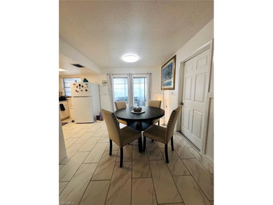 Move-In Ready Home in Punta Gorda! This light and bright home - photo 7