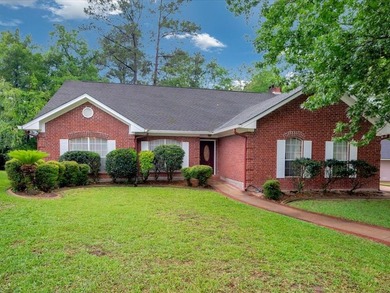Well-maintained in Crown Colony with full home Generac Generator - photo 3