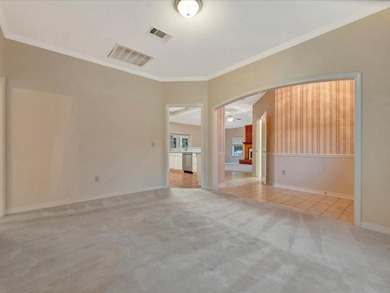 Well-maintained in Crown Colony with full home Generac Generator - photo 8
