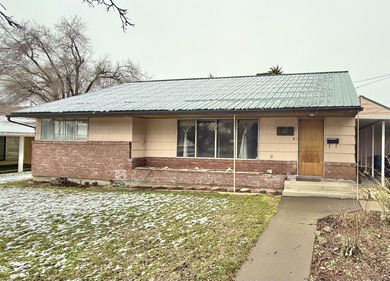 Lake Home For Sale in Klamath Falls, Oregon