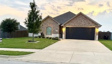 Lake Pat Cleburne Home For Sale in Cleburne Texas