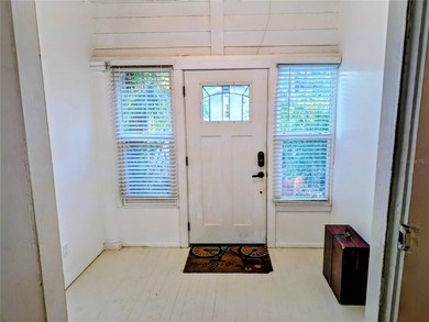 Historic Gulfport Craftsman with Soaring 9-Foot Ceilings, Edible - photo 33
