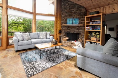 Turnkey Beaver Lake waterfront retreat with proven  income! - photo 6